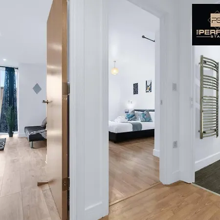 Mercury Suite City Centre Netflix Dedicated Workspace By Your Perfect Stay Short Lets Birmingham Exterior photo